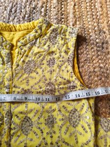 Beautiful Yellow Embroidered Kurta Size Small