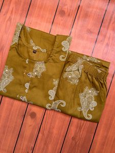 Stylish Kurta Set with Pants