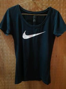 Nike Black Logo T-Shirt