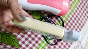 Water-Soluble Wax Kit for Smooth Skin