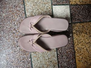 Stylish Women's Flip-Flops