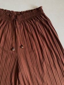 Pleated Wide-Leg Pants