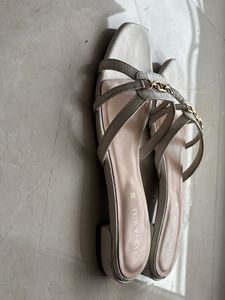 Chic White Chain Accent Sandals