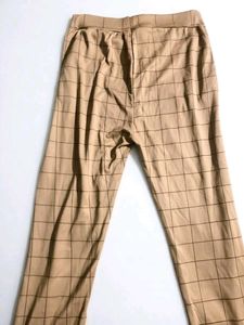 Green Freedom Top with Plaid Pants