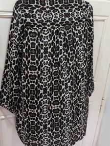 Stylish Leopard Print Tunic Top with Belt