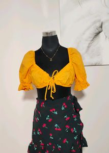 H&amp;M Puff Sleeve Crop Top 🆕🇸‌🇦‌🇱‌🇪‌24hrs