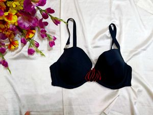 🇳🇿💫🎀Stylish Black Push-Up Bra