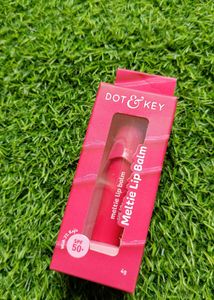 Dot Nd key meltie lipbalm strawberry glaze