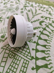 Jet engine Style aroma diffuser for car vent