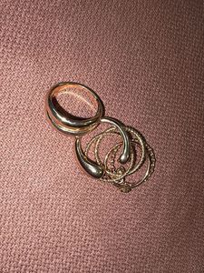 H&amp;M Set of 6 Chic Gold-Tone Rings