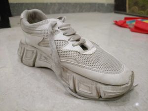 Lightweight Mesh Sneakers