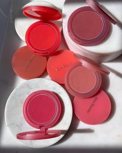 RARE BEAUTY SOFT PINCH BLUSH MAT