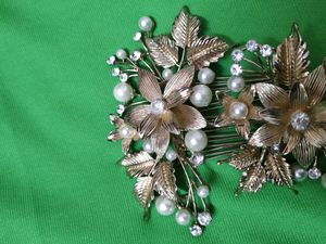 New Hair Assessieries with Pearls and Shiny Stones