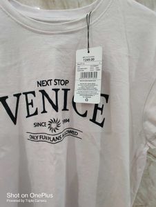 Pink Venice Graphic Tshirt 👕😍