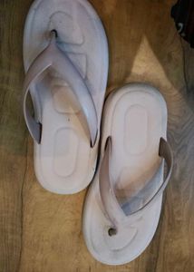 combo of 2 slippers