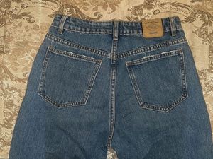 Pull &amp; Bear Frayed Hem Jeans