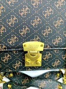 Guess slingbags