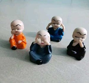 trendy showpiece Buddha's