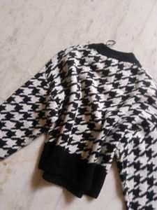 H&amp;M Houndstooth Knit Sweater ♥️