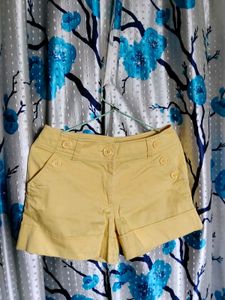 Chic Yellow Cuffed Shorts