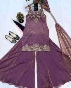 NEW DESIGNER PARTY WEAR LOOK SUIT..