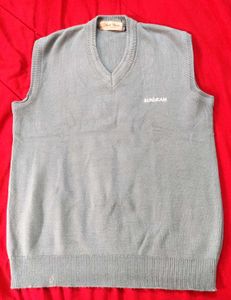 Stylish Grey Knit Vest - Classic Look