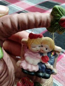 Cute Couple Showpiece