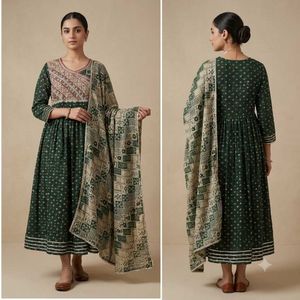 Elegant Green Printed Kurta with Dupatta