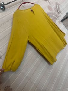 Mustard yellow casual top from Van Heusen