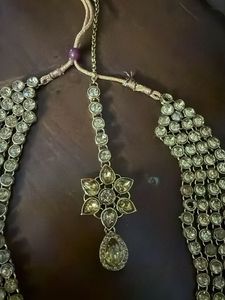 Stunning Gold Kundan Necklace Set
