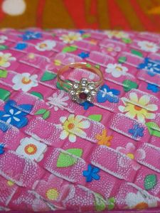 Very Beautiful Ring This Can Be Fit Any Finger.