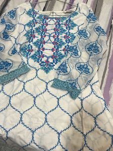 sangria White &amp; Blue Embroidered Kurta
