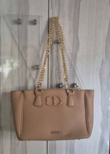 Beige shoulder bag