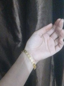 Anti tarnish Floral Bangle Bracelet with korean ea