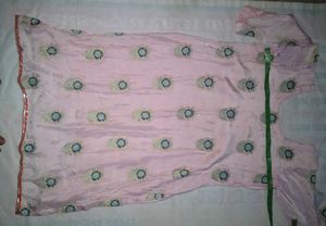 Beautiful Pink Kurta with Peacock Motifs