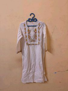 White Embroidered Kurta
