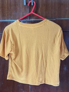 Ribbed Cropped T-Shirt