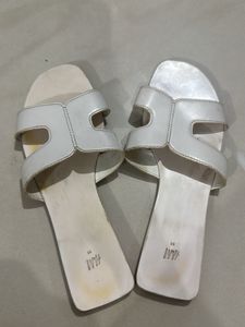 Stylish White Flat Sandals