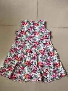 Beautiful Floral Print Sleeveless Dress