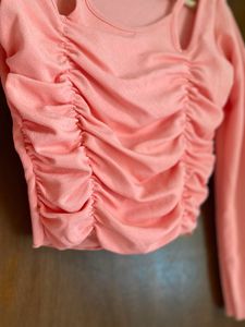 Cute Ruched Long Sleeve Top
