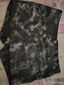 Stylish Black Printed Mini Skirt