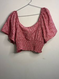 Chic Floral Print Cropped Top