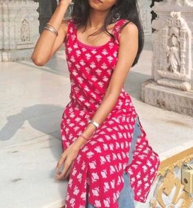 Pink Floral Print Kurti
