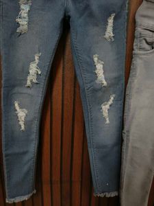 Distressed High-Waist Jeans (Pair)