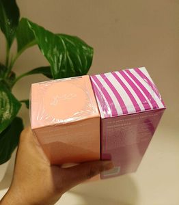 2 SEALED PACK FACEWASH