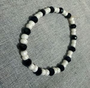 Black &amp; White Beaded Bracelet