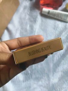 Lakme Ultimate Glam Blush