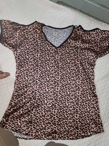 Leopard Print V-Neck Top