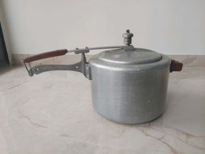 5Liter -Pressure Cooker