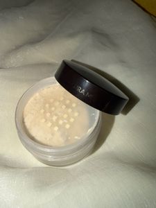Laura Mercier Translucent Loose Setting Powder